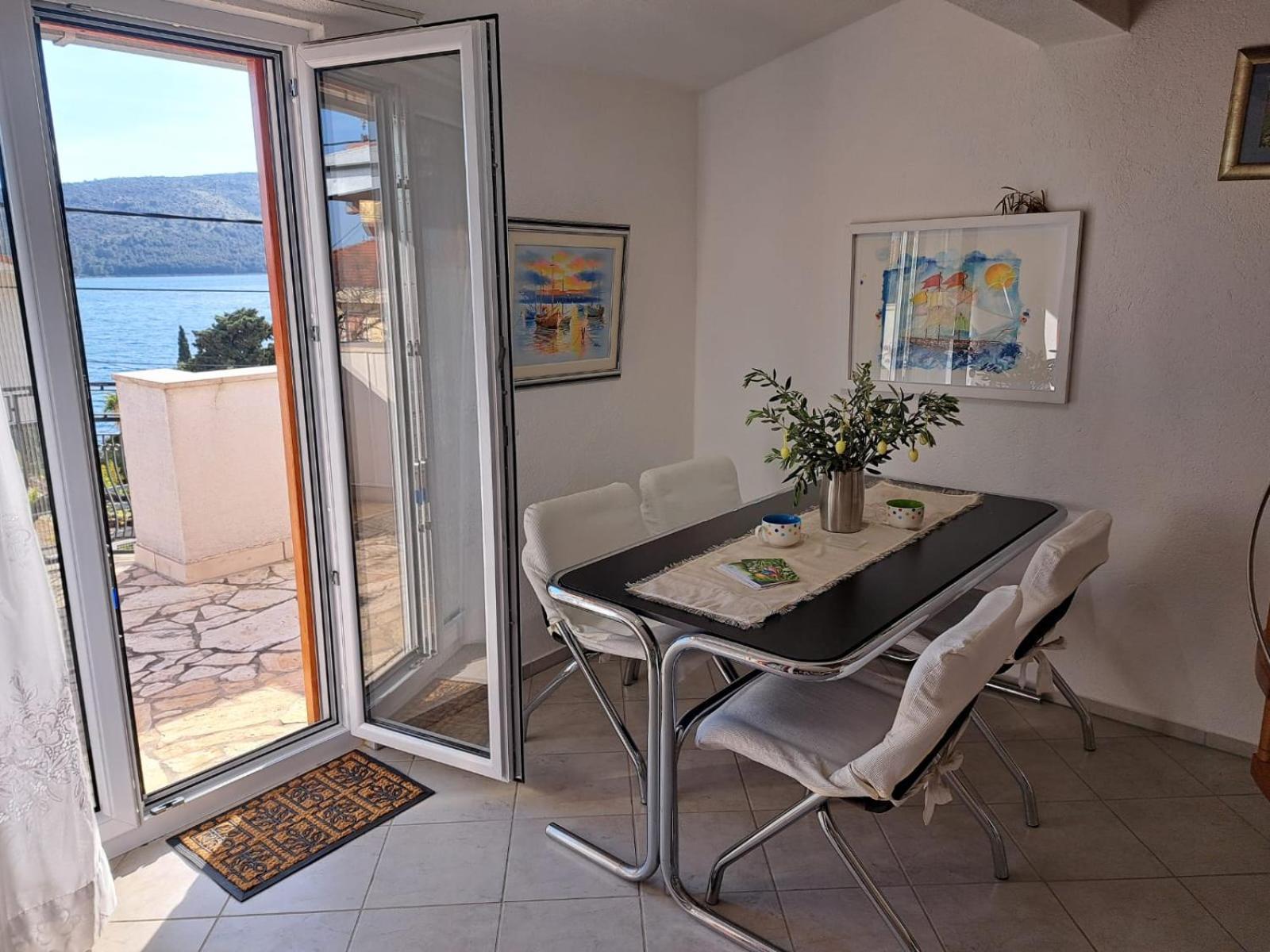 סגט ווראנייצה Villa Apartments Oliva מראה חיצוני תמונה