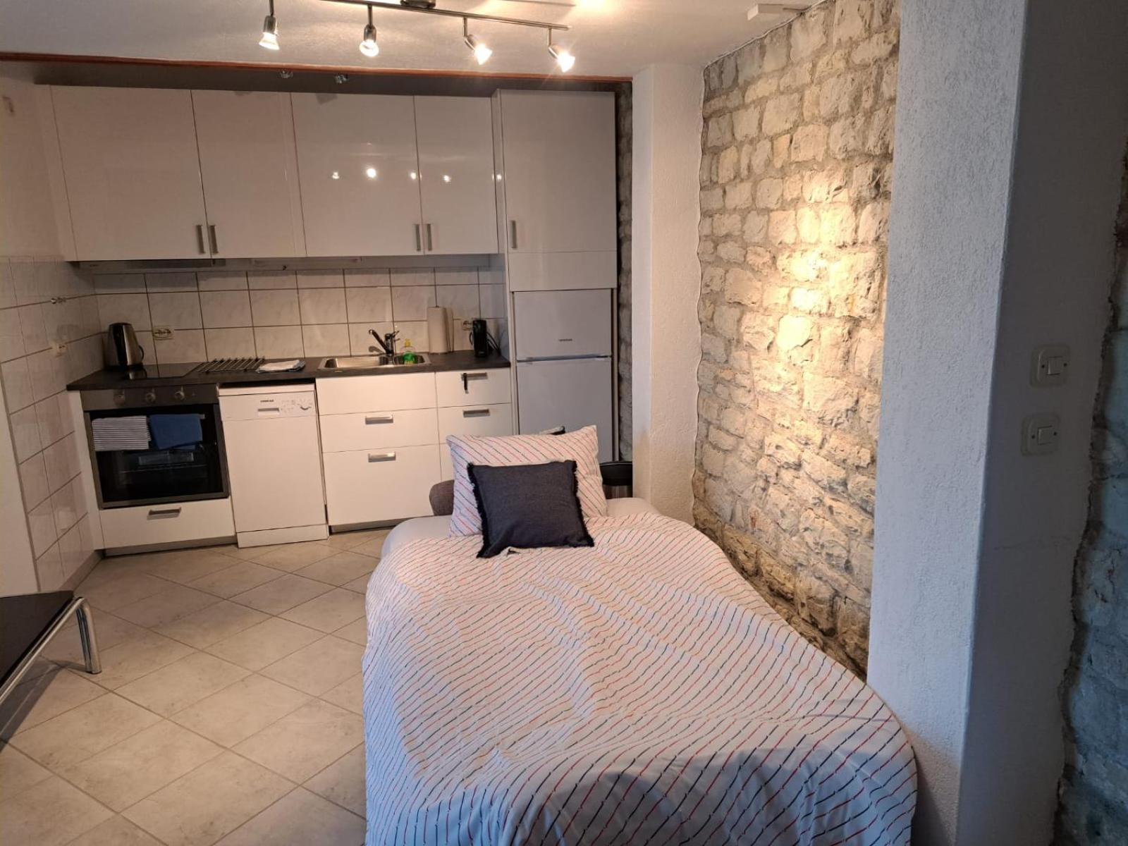 סגט ווראנייצה Villa Apartments Oliva מראה חיצוני תמונה